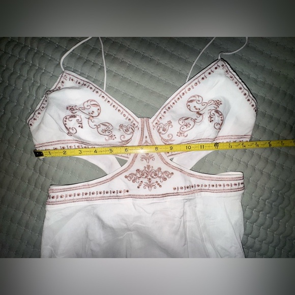 Revolve Goddess Maxi Dress in Ivory THE JETSET DIARIES Ivory. Size small NWT - Picture 10 of 16